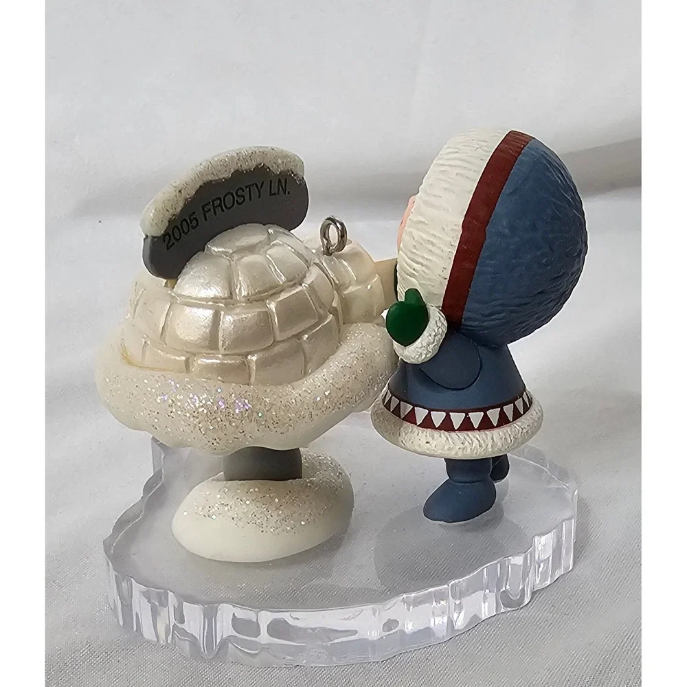 Hallmark Frosty Friends 2005 Ornament Blue White Husky Igloo Santa Letter 26th